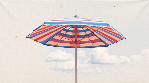 Top 5 raisons d'opter pour le parasol déporté 3x3m marbella